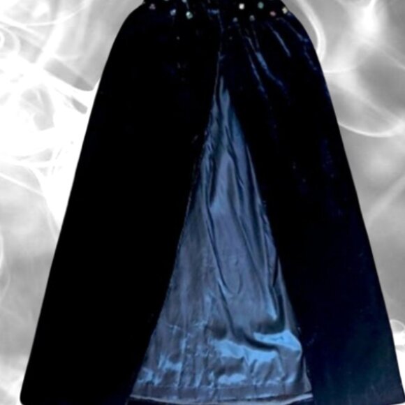 Vintage 1950's Bridgerton Black Velvet Cape Dark Romance Whimsigoth - Picture 2 of 6